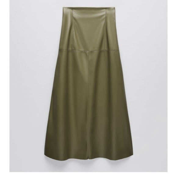 New Zara faux leather green midi skirt - Picture 5 of 7